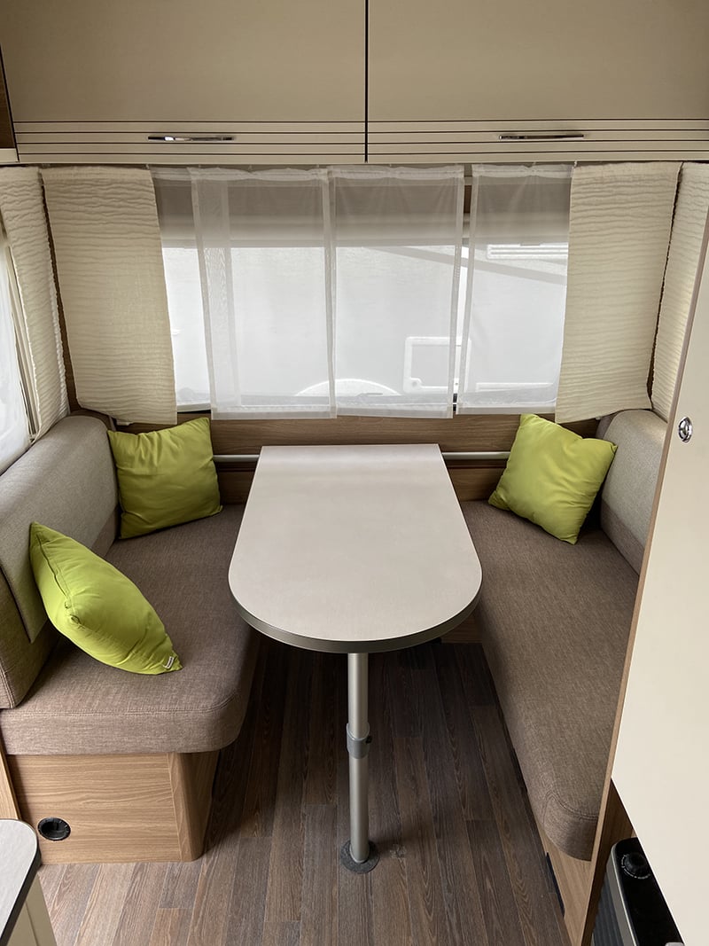 Caravane Bürstner Premio Life 430 TS espace salon