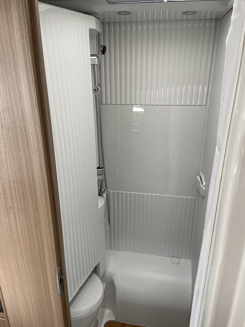 Intégral Carado i338 espace douche