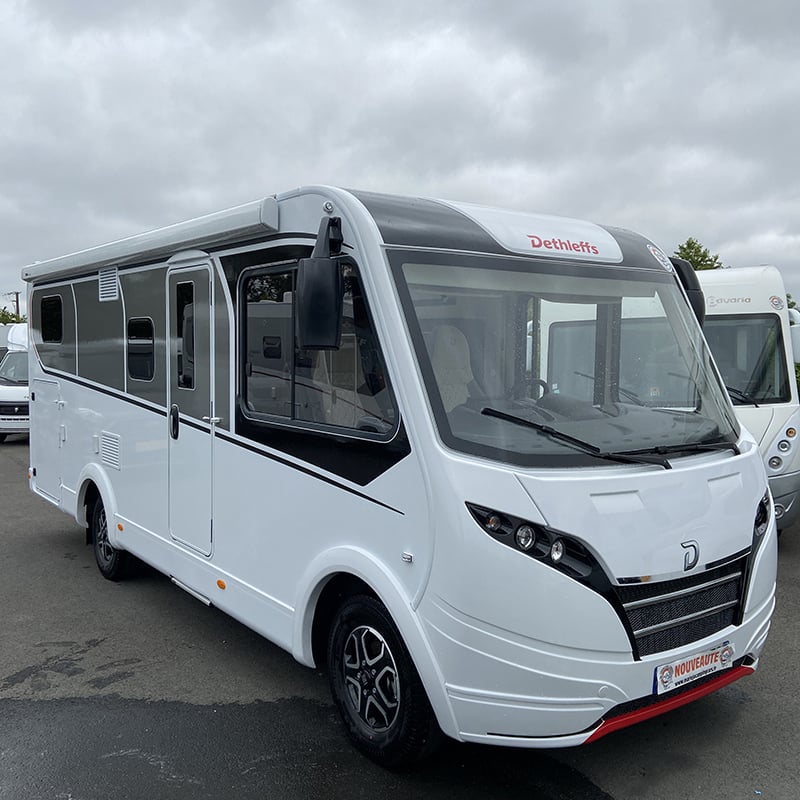 Intégral Dethleffs Globebus i6 profil avant droit