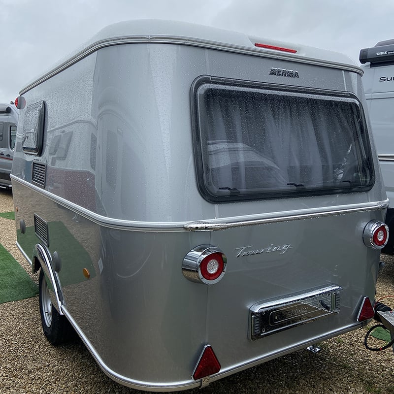 Caravane Eriba Touring 310 Edition Legend 2024 profil arrière gauche