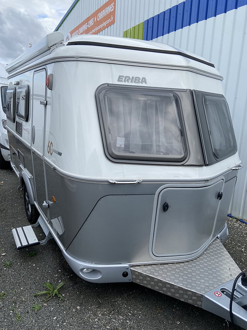 Caravane Eriba Triton 430 - 60e édition 2022 profile avant droit