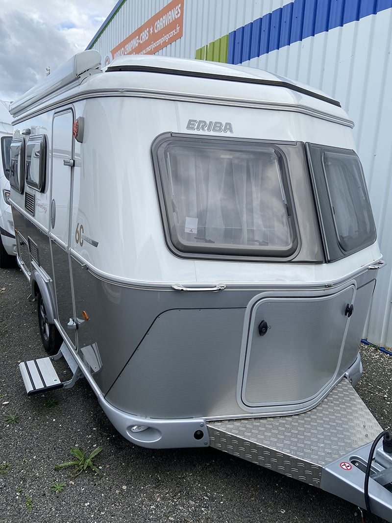 Caravane Eriba Triton 430 - 60e édition 2022 profile avant droit