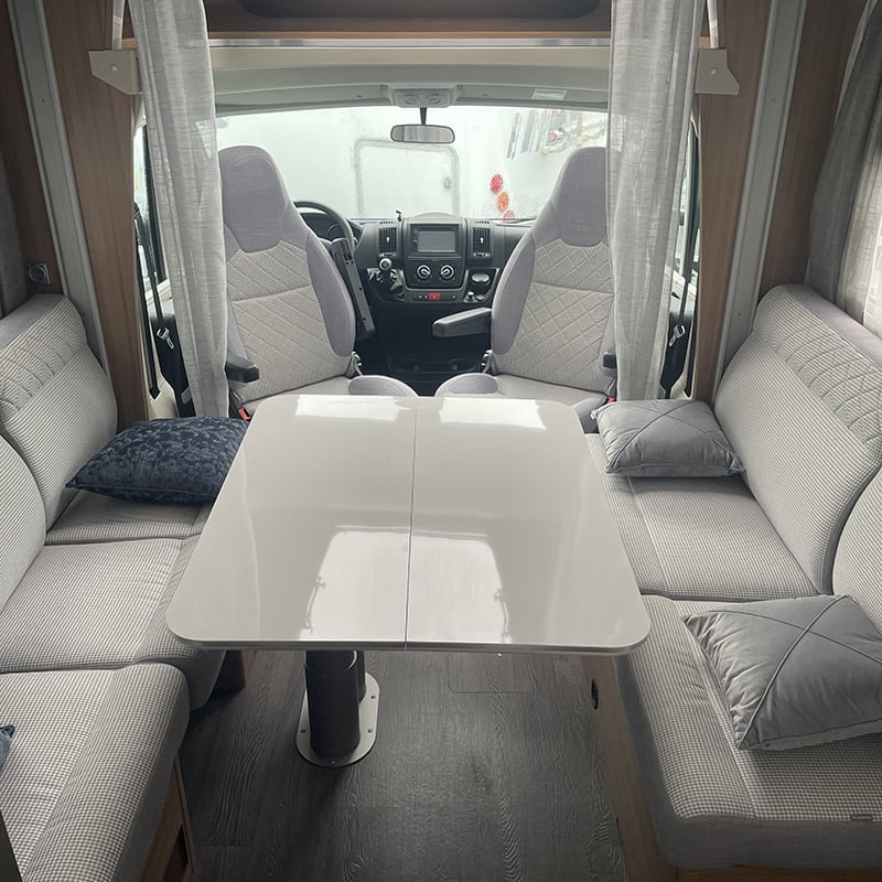 Profilé Adria Matrix Axess 600 DT espace salon