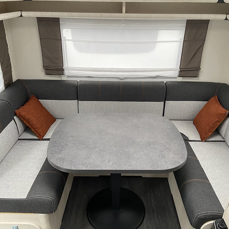 Caravane Caravelair Artica 492 espace salon