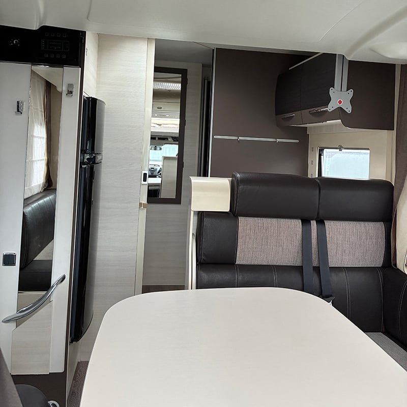 Profilé Challenger Maseo 290 vue intérieure