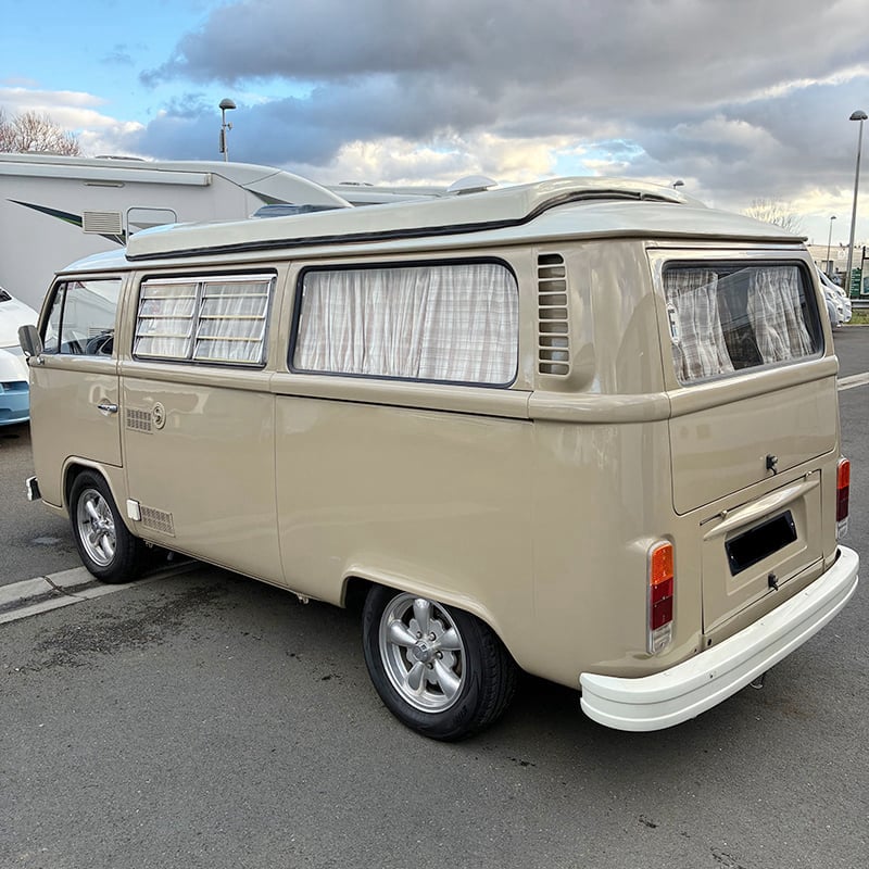 Fourgon Combi VW T2 Devon profil arrière gauche