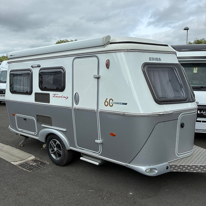 Caravane Eriba Touring 430 - 60e Edition profil avant droit