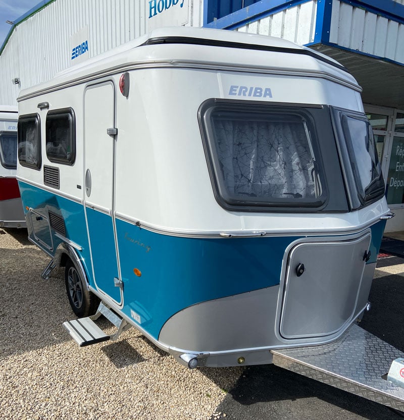 Caravane Eriba Touring 430 Urban Edition profil avant droit