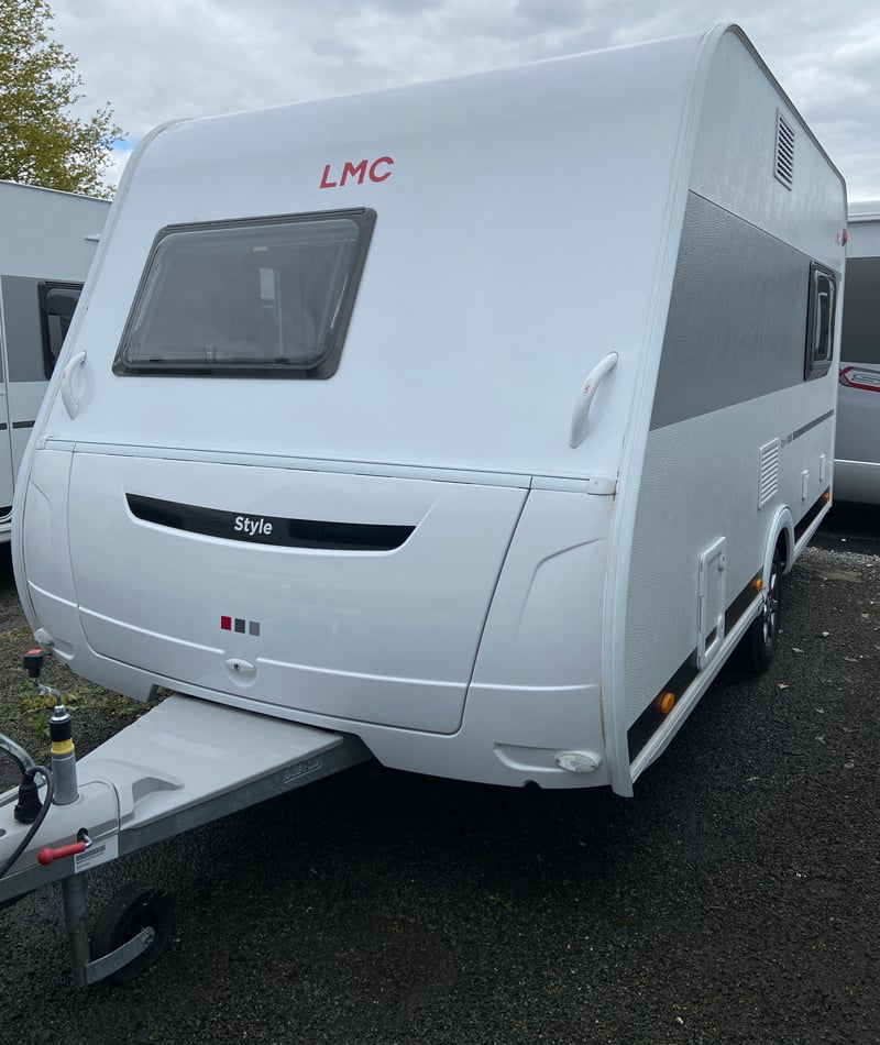 Caravane LMC Style 400 F face avant