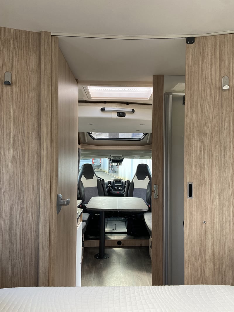 Profilé Sunlight T69 LC Active vue intérieure cabine