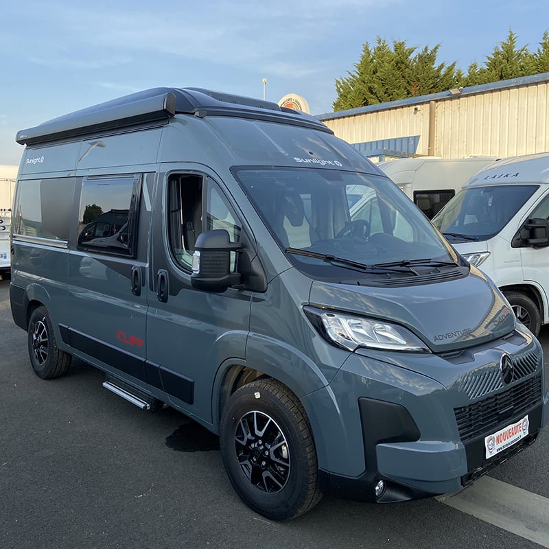 Sunlight Cliff 540 RT Adventure profil avant droit