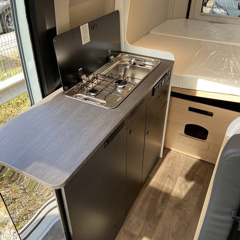 Sunlight Cliff X 600 espace cuisine